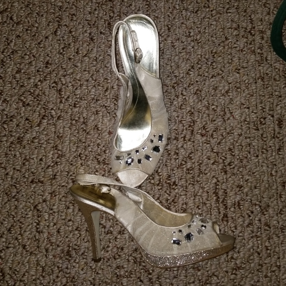 4.5 inch sparkly slingback